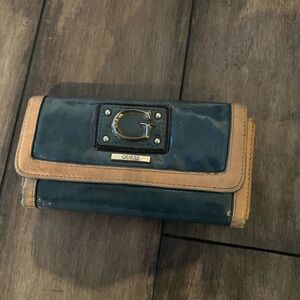 Guess Wallet